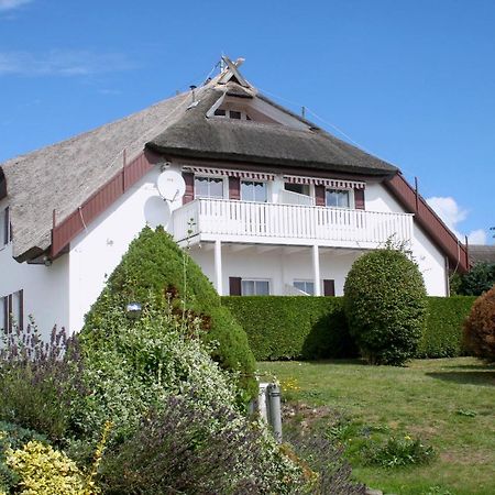 Appartamento Haus Am Bodden Groß Zicker Esterno foto