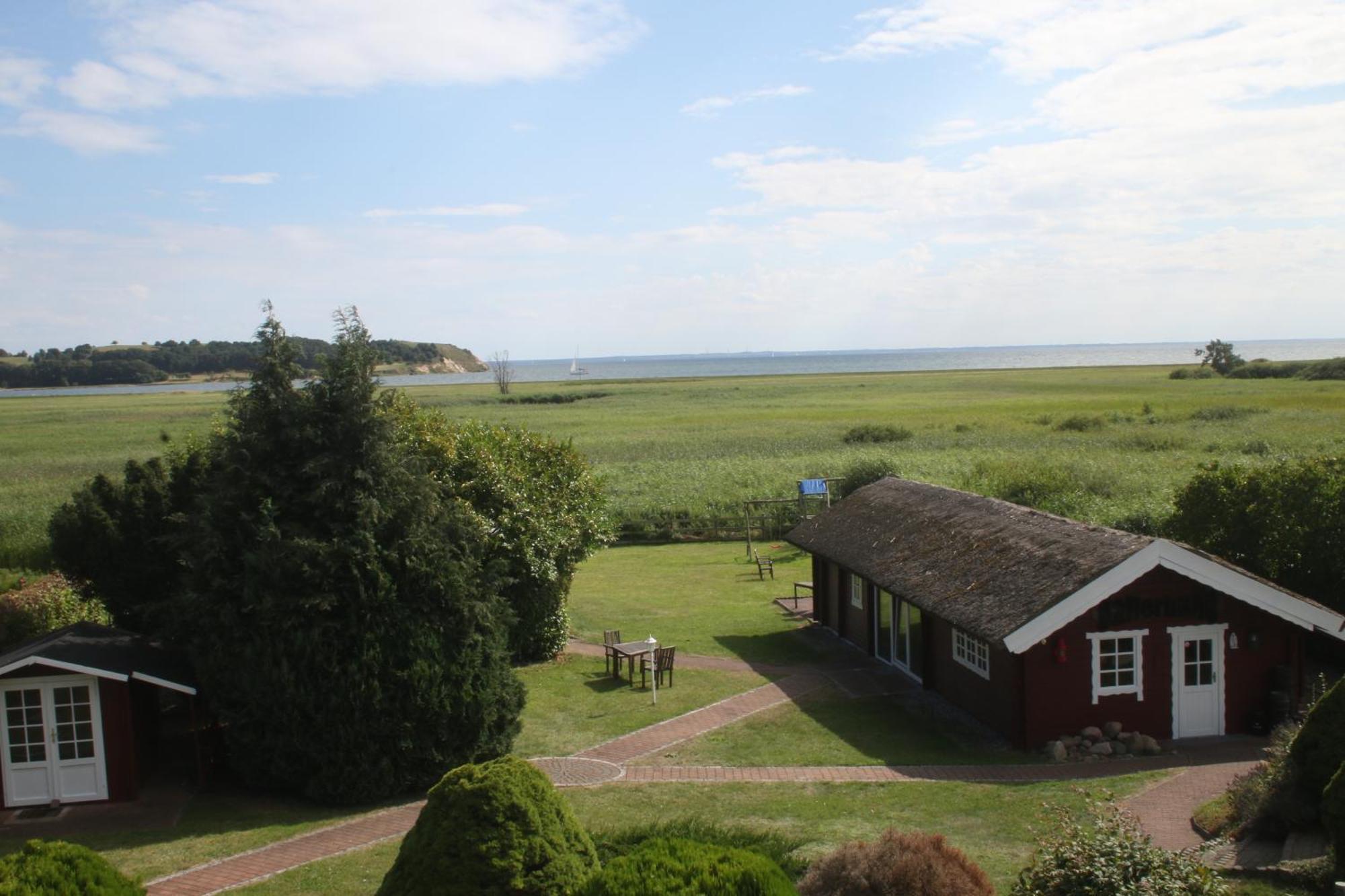 Appartamento Haus Am Bodden Groß Zicker Esterno foto